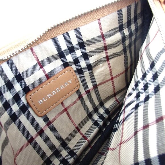 Authentic BURBERRY Pouch leather [Used] - Picture 7 of 11